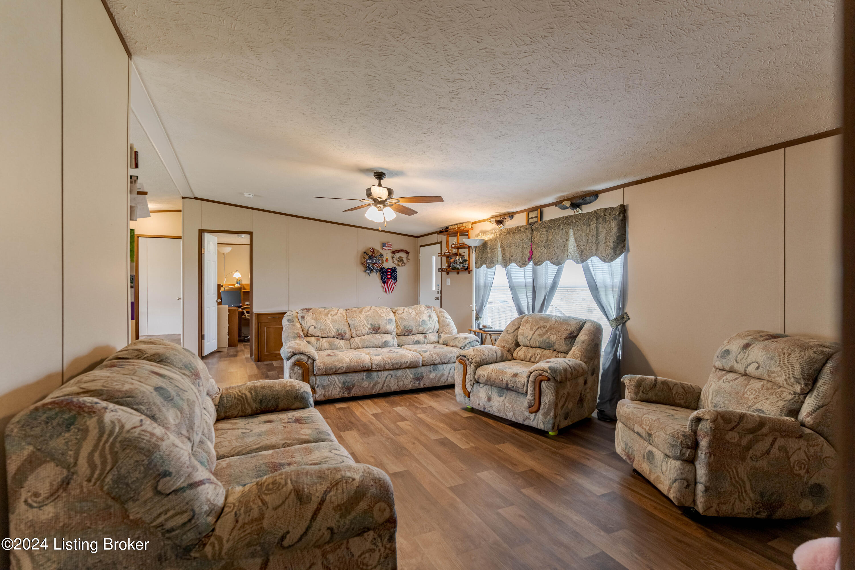 1295 Meredith Ridge Road Leitchfield, KY 42754 - Photo 11 of 65 DSC05527