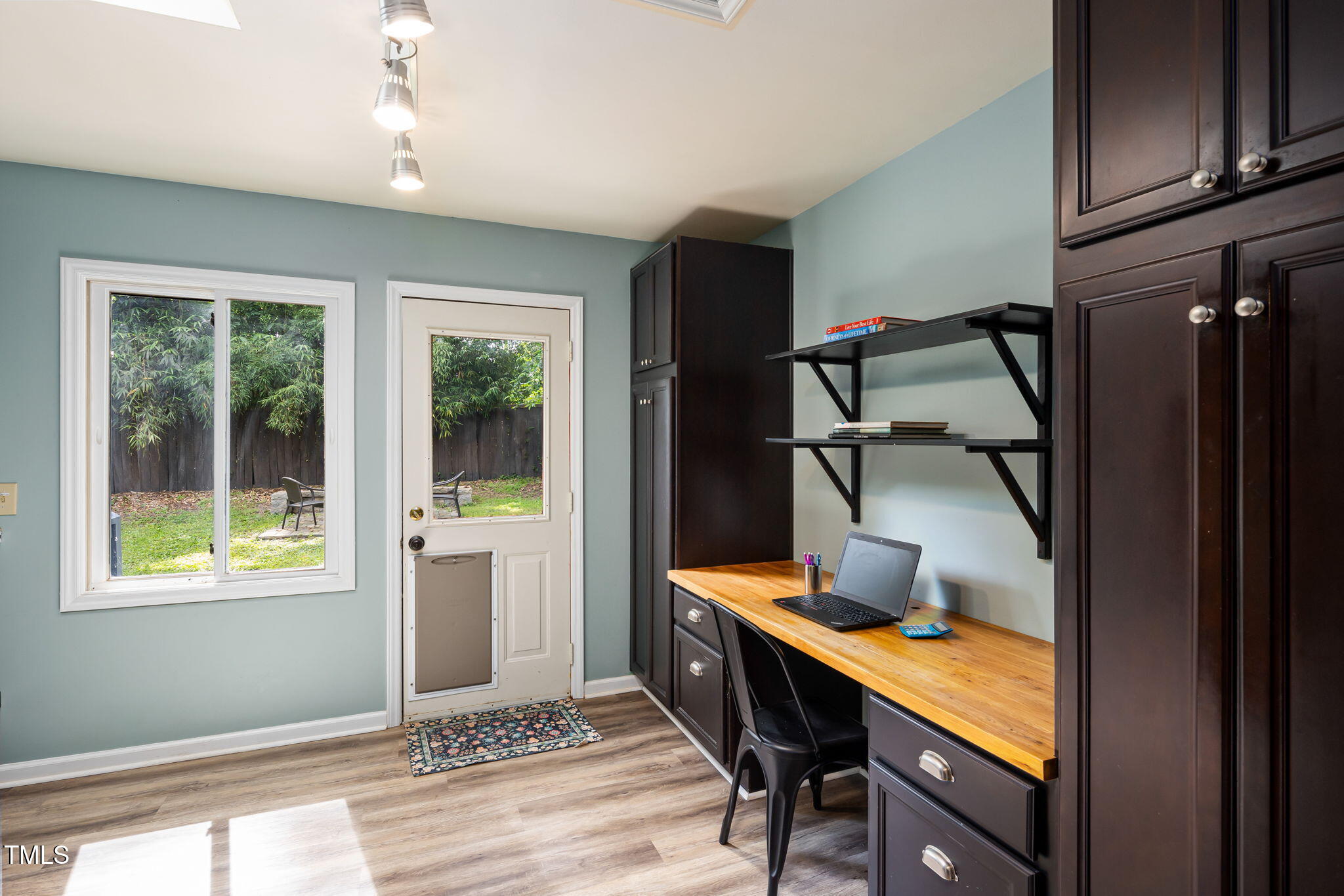 418 Ridgefield Road Chapel Hill, NC 27517 - Photo 16 of 27 13Office:Laundry