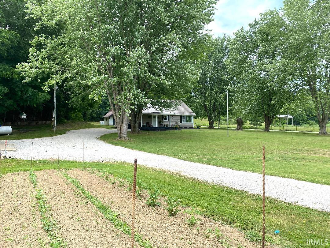 3064 East Calvertville Road Bloomfield, IN 47424 - Photo 5 of 36