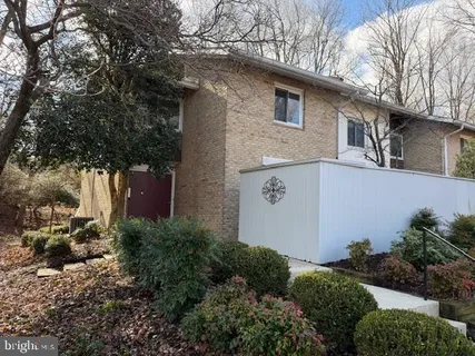 $690,000 | 318 New Mark Esplanade, Rockville, MD 20850