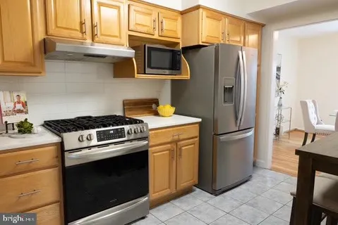 $690,000 | 318 New Mark Esplanade, Rockville, MD 20850