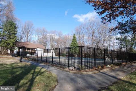 $690,000 | 318 New Mark Esplanade, Rockville, MD 20850