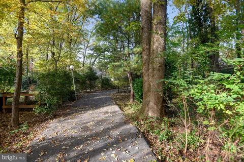 $690,000 | 318 New Mark Esplanade, Rockville, MD 20850