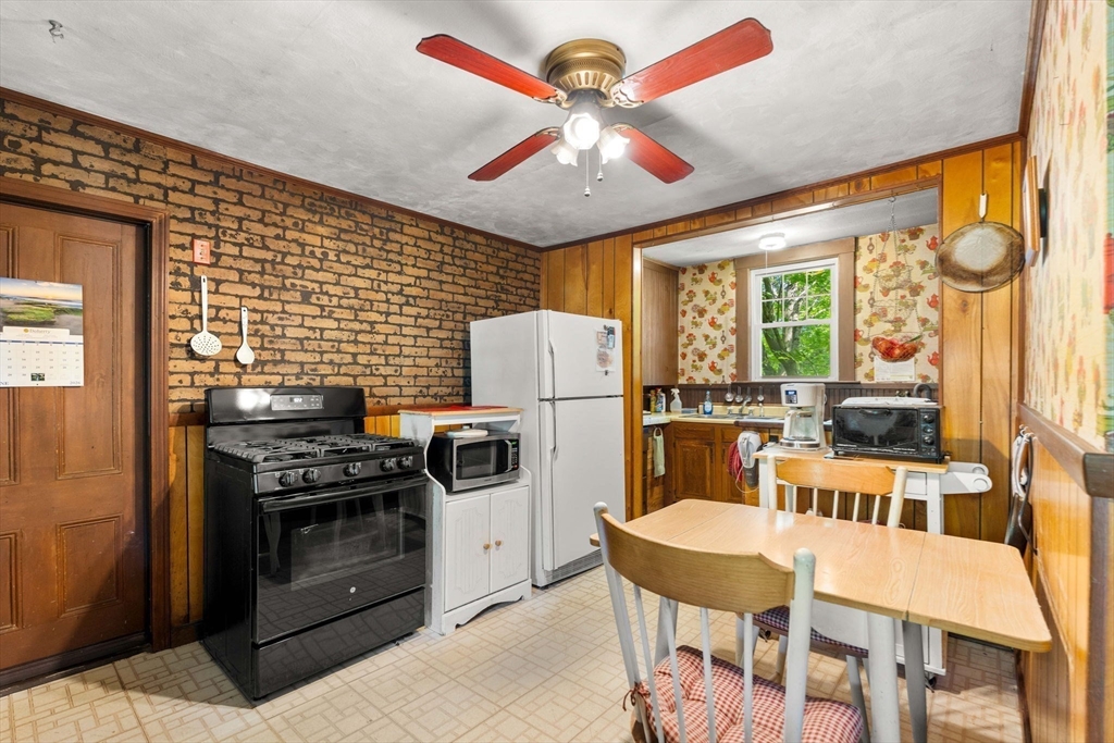 72 High Street Andover, MA 01810 - Photo 12 of 27