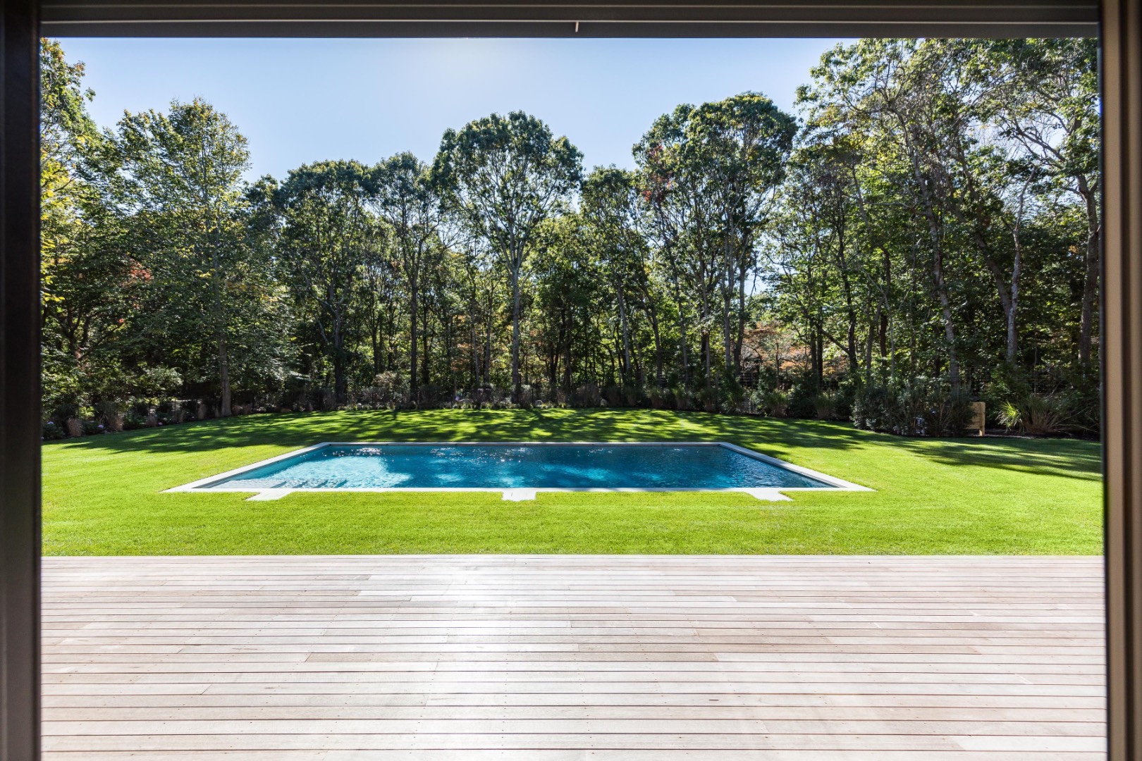 22 Oak Drive Sag Harbor, NY 11963 - Photo 12 of 35 a view of a yard