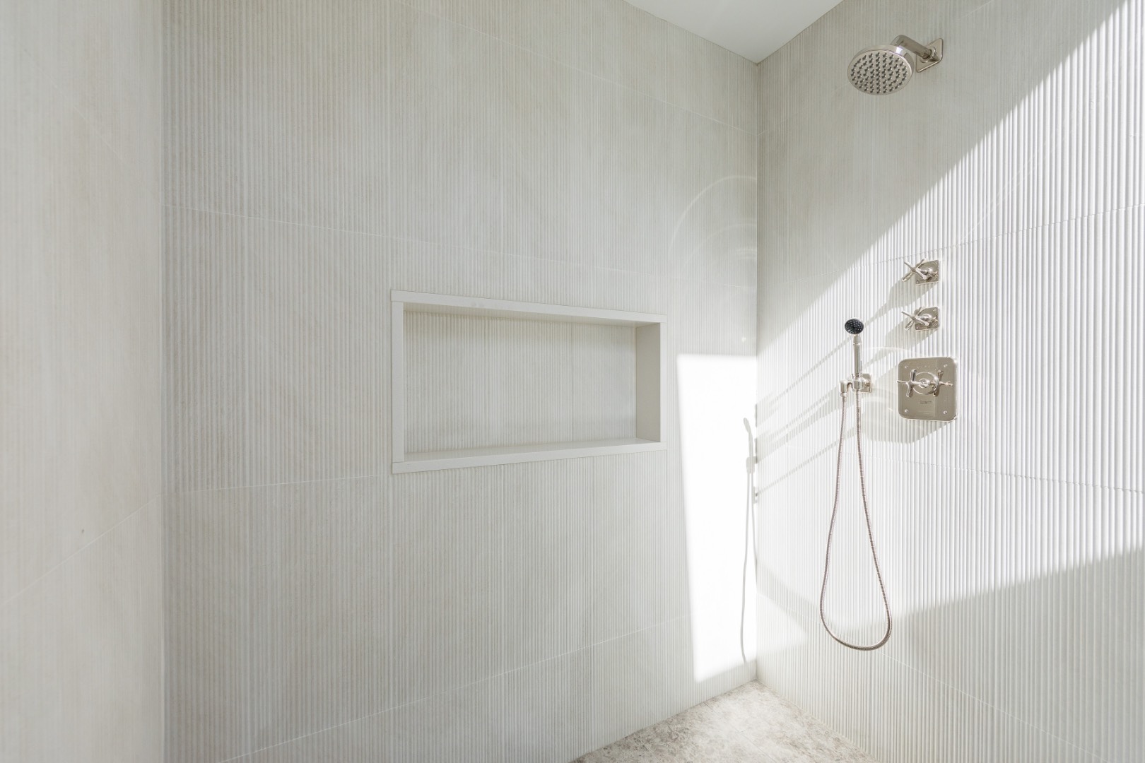 22 Oak Drive Sag Harbor, NY 11963 - Photo 22 of 35 a bathroom with a shower