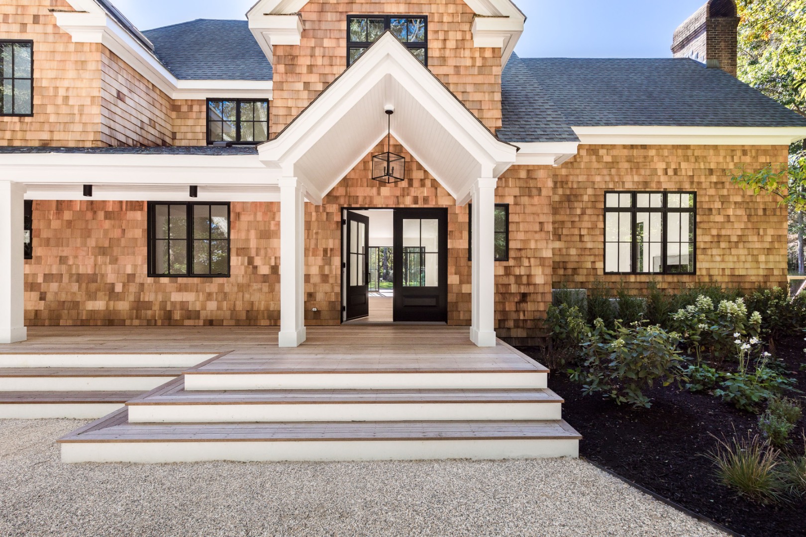 22 Oak Drive Sag Harbor, NY 11963 - Photo 5 of 35 a front view of a house