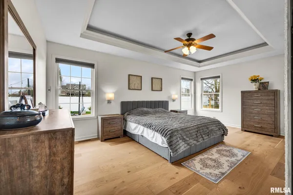$394,900 | 905 Stonelake Drive, Metamora, IL 61548