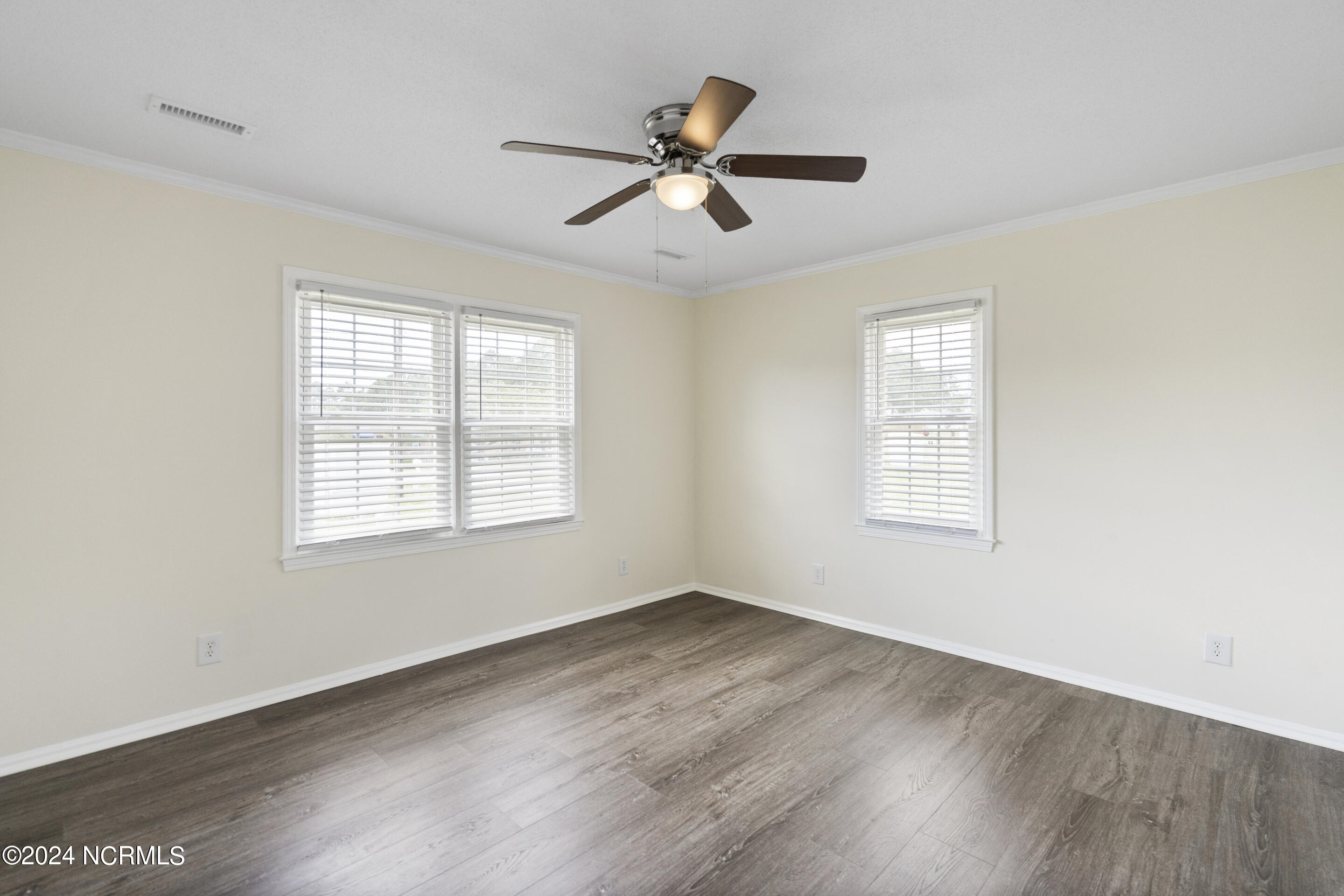 400 Judges Road Wilmington, NC 28405 - Photo 31 of 38 400 Judges Bed 4