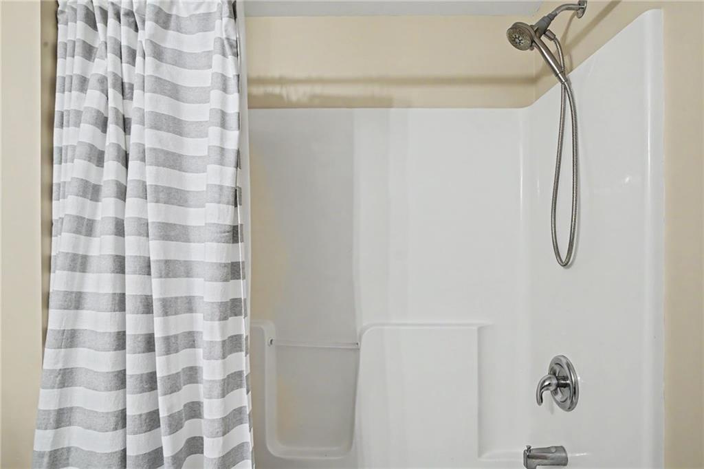 361 Wealdstone Road Cranberry Township, PA 16066 - Photo 28 of 46 Hallbath has insert tub/shower combo
