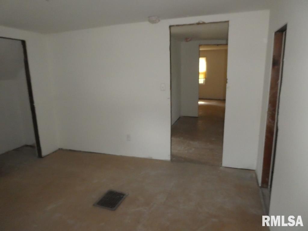 1215 South 17th Street Springfield, IL 62703 - Photo 13 of 20 Gallery Image 13