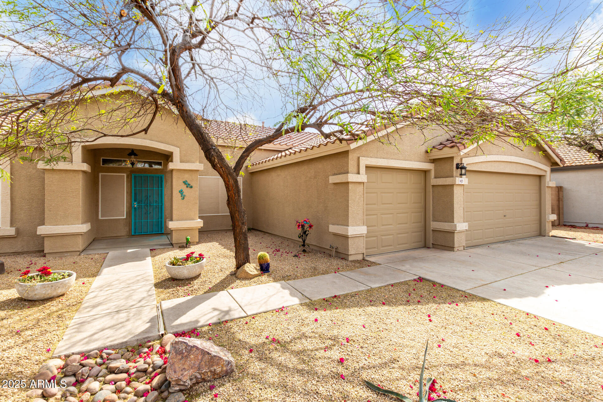 1425 East Darrel Road Phoenix, AZ 85042 - Photo 40 of 42 08 Darrel