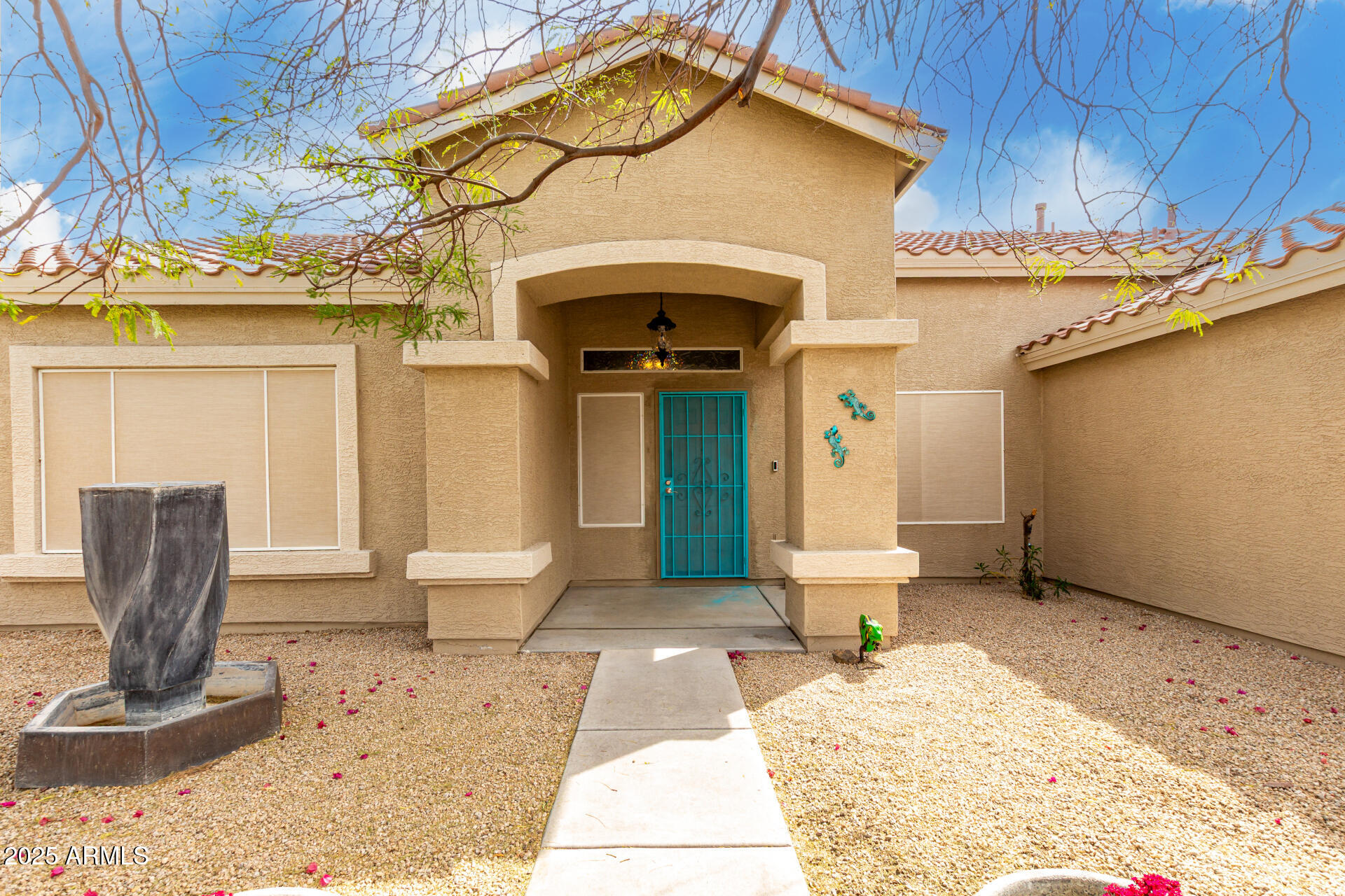 1425 East Darrel Road Phoenix, AZ 85042 - Photo 8 of 42 09 Darrel
