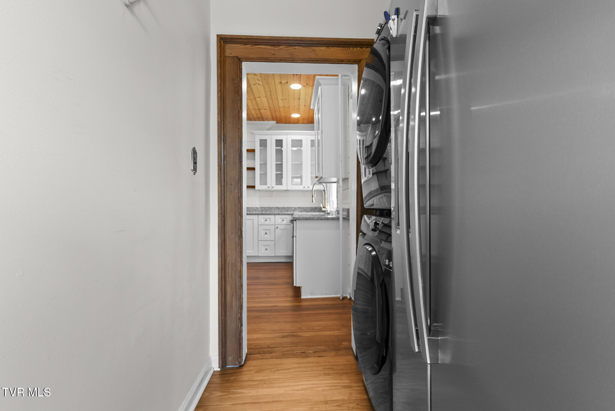 237 Solar Street Bristol, VA 24201 - Photo 12 of 51 DSC04720