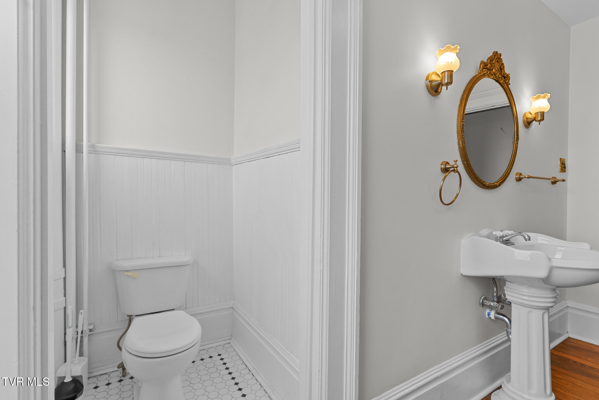 237 Solar Street Bristol, VA 24201 - Photo 33 of 51 DSC04835