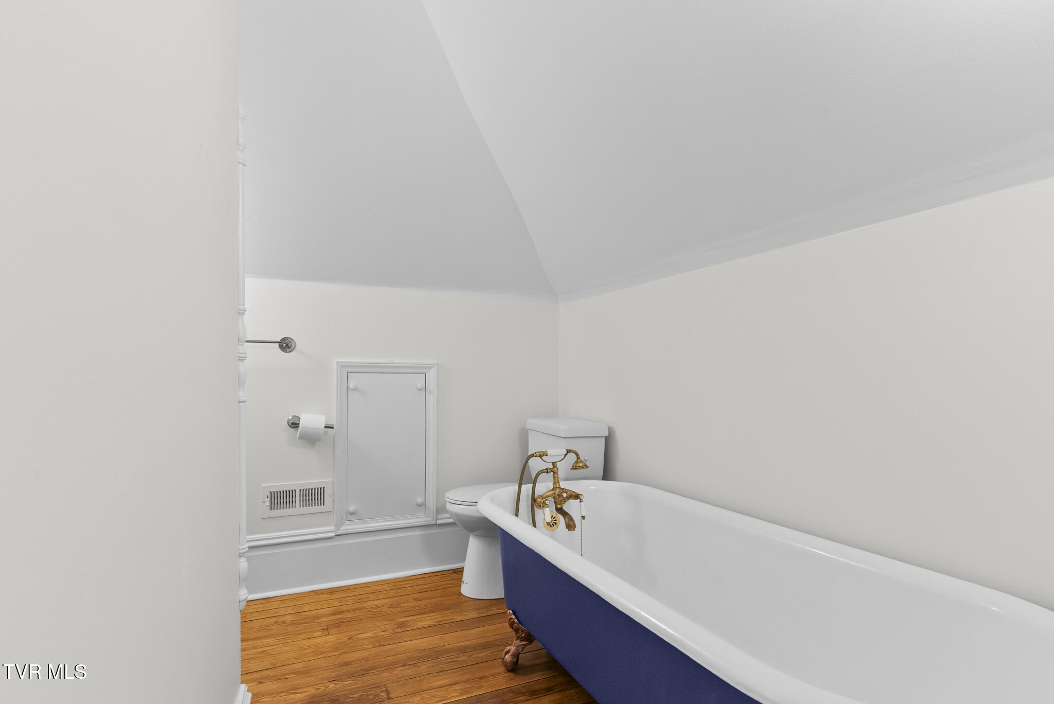 237 Solar Street Bristol, VA 24201 - Photo 39 of 51 DSC04865