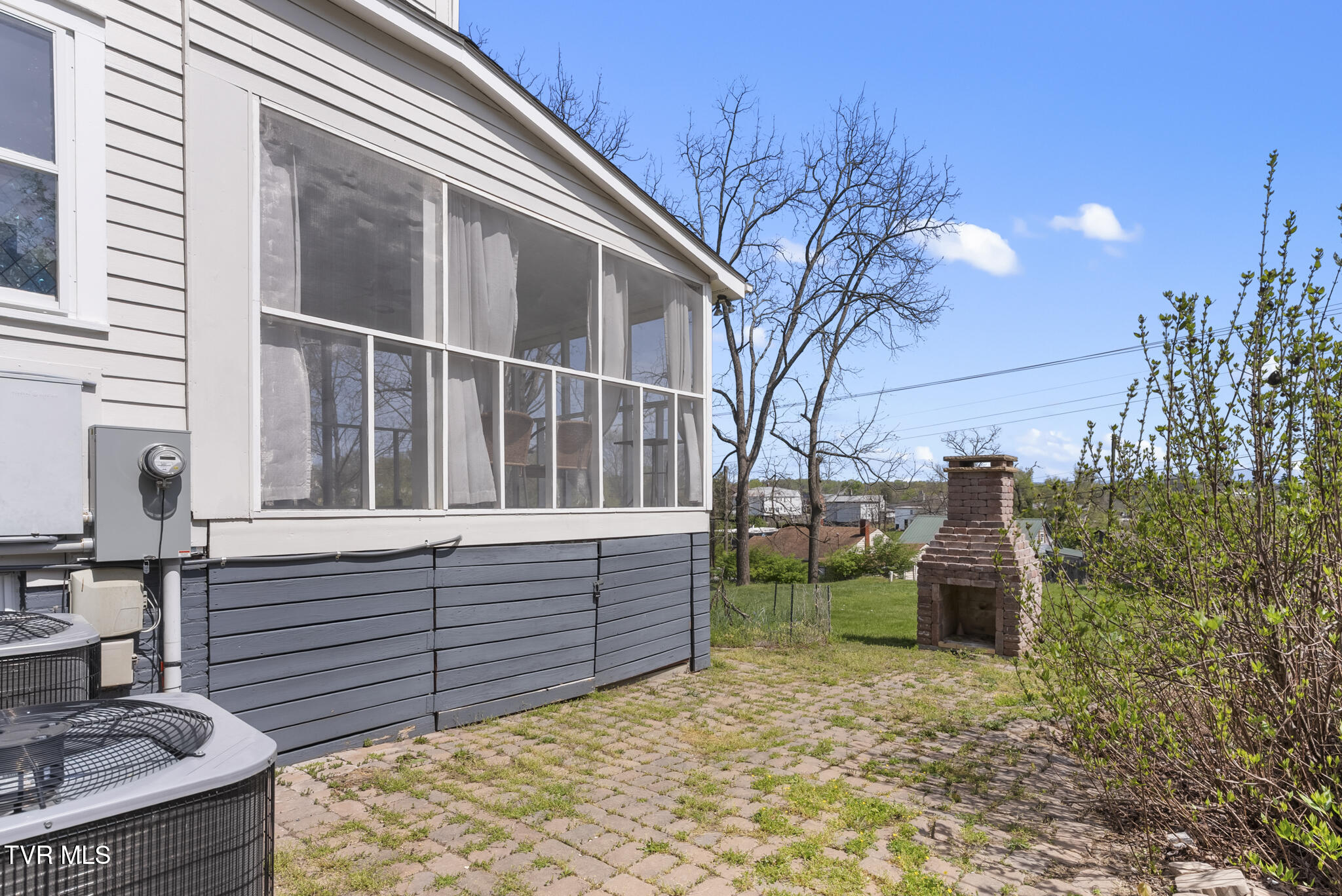 237 Solar Street Bristol, VA 24201 - Photo 43 of 51 DSC04905