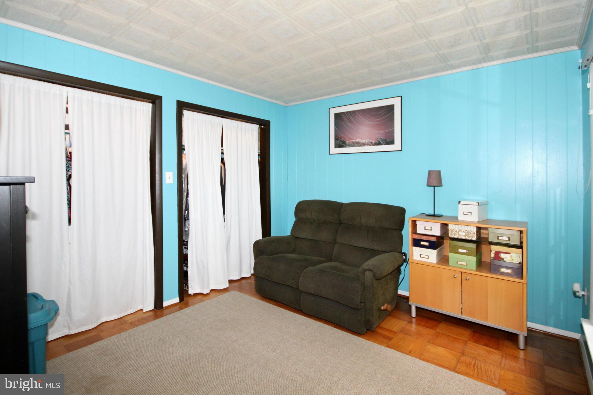 7517 Murillo Street Springfield, VA 22151 - Photo 11 of 22 Sitting Room