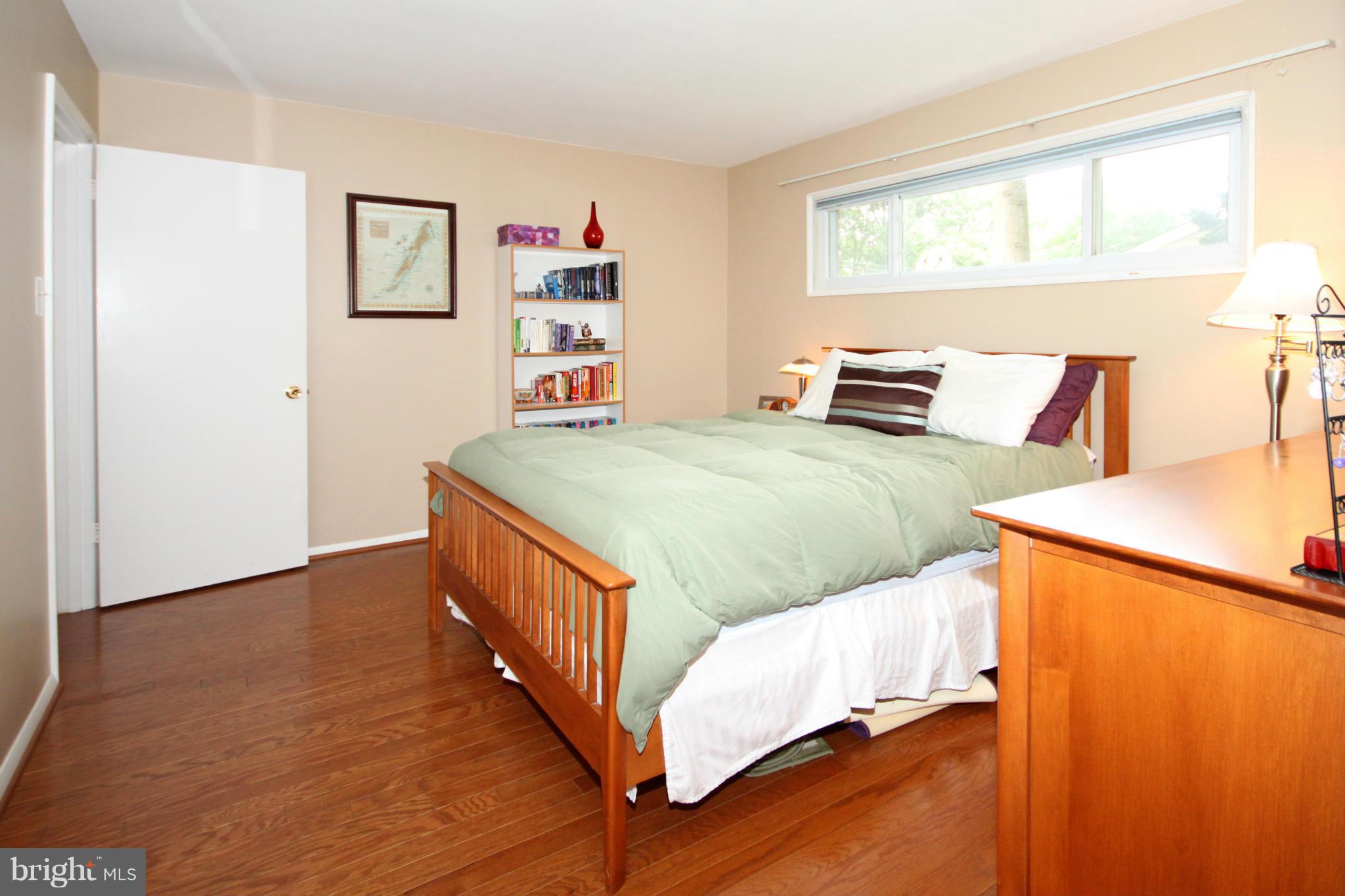 7517 Murillo Street Springfield, VA 22151 - Photo 10 of 22 Bedroom (Master)