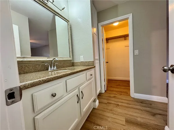 $2,650 | 432 Edgehill Lane, Unit 95, Oceanside, CA 92054