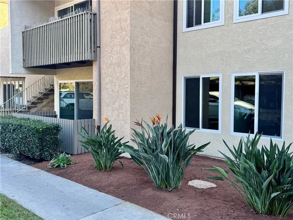 $2,650 | 432 Edgehill Lane, Unit 95, Oceanside, CA 92054