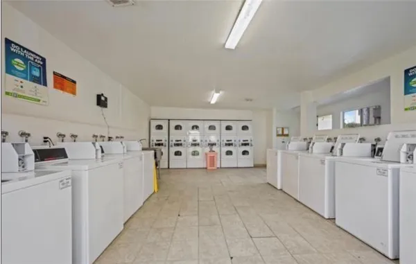 $2,650 | 432 Edgehill Lane, Unit 95, Oceanside, CA 92054