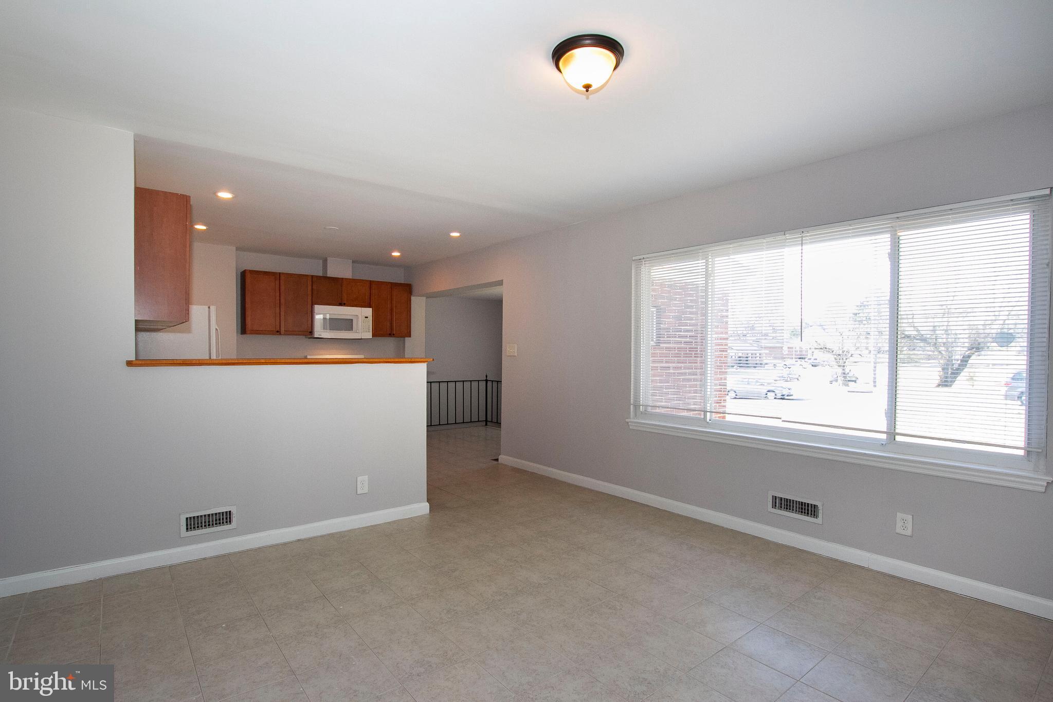 7306 Liberty Road Baltimore, MD 21207 - Photo 15 of 41