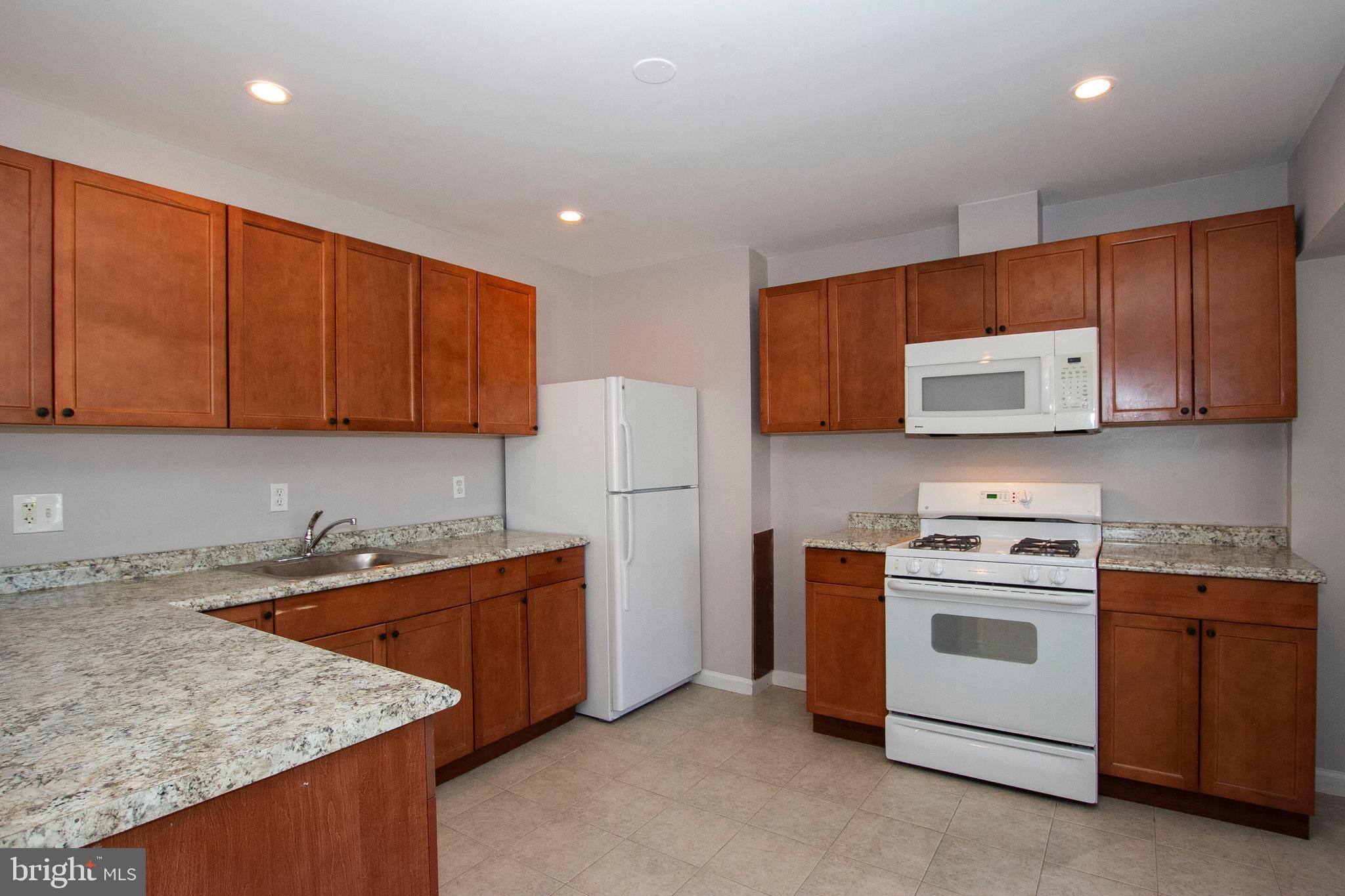 7306 Liberty Road Baltimore, MD 21207 - Photo 17 of 41