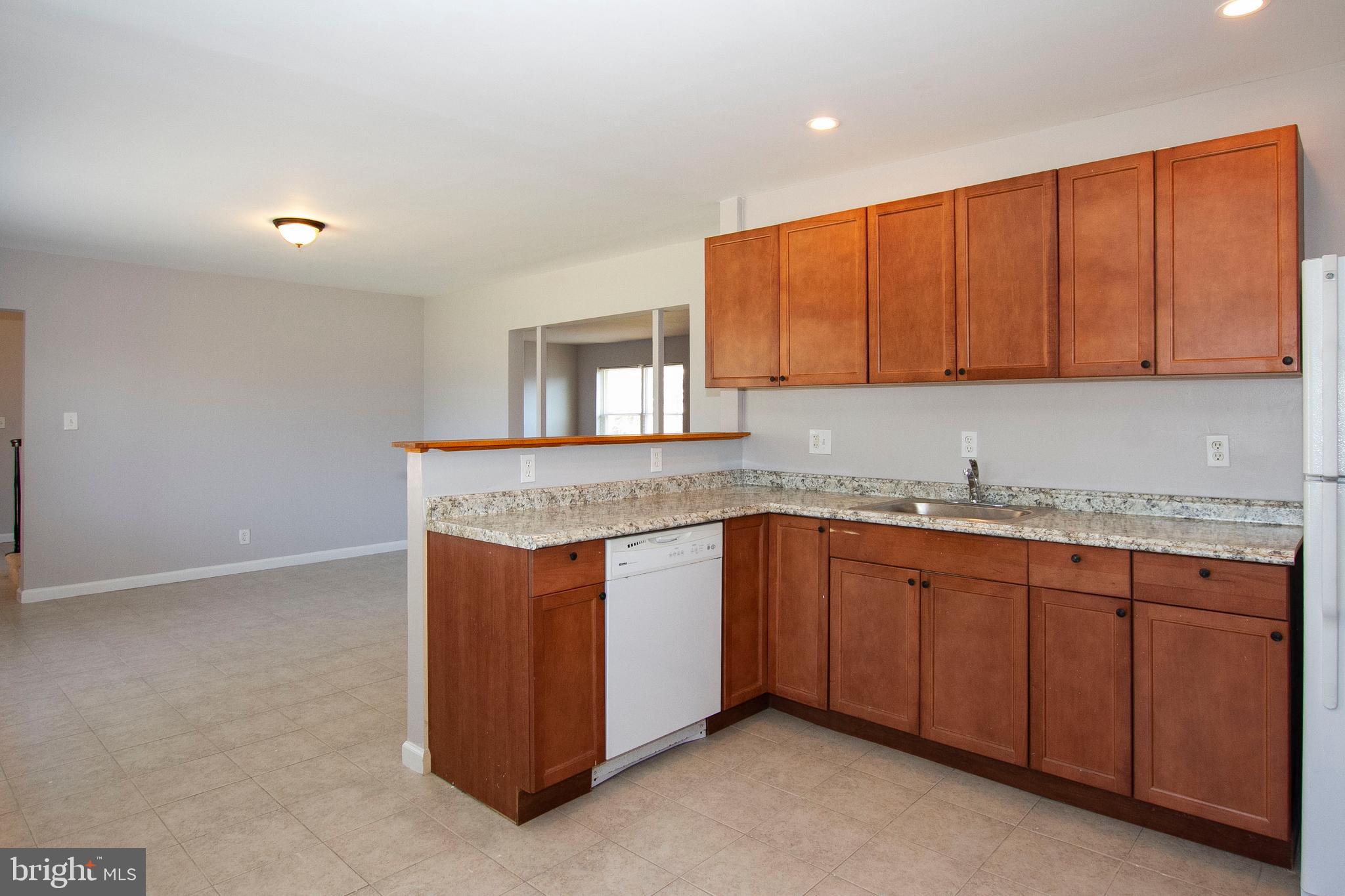7306 Liberty Road Baltimore, MD 21207 - Photo 19 of 41