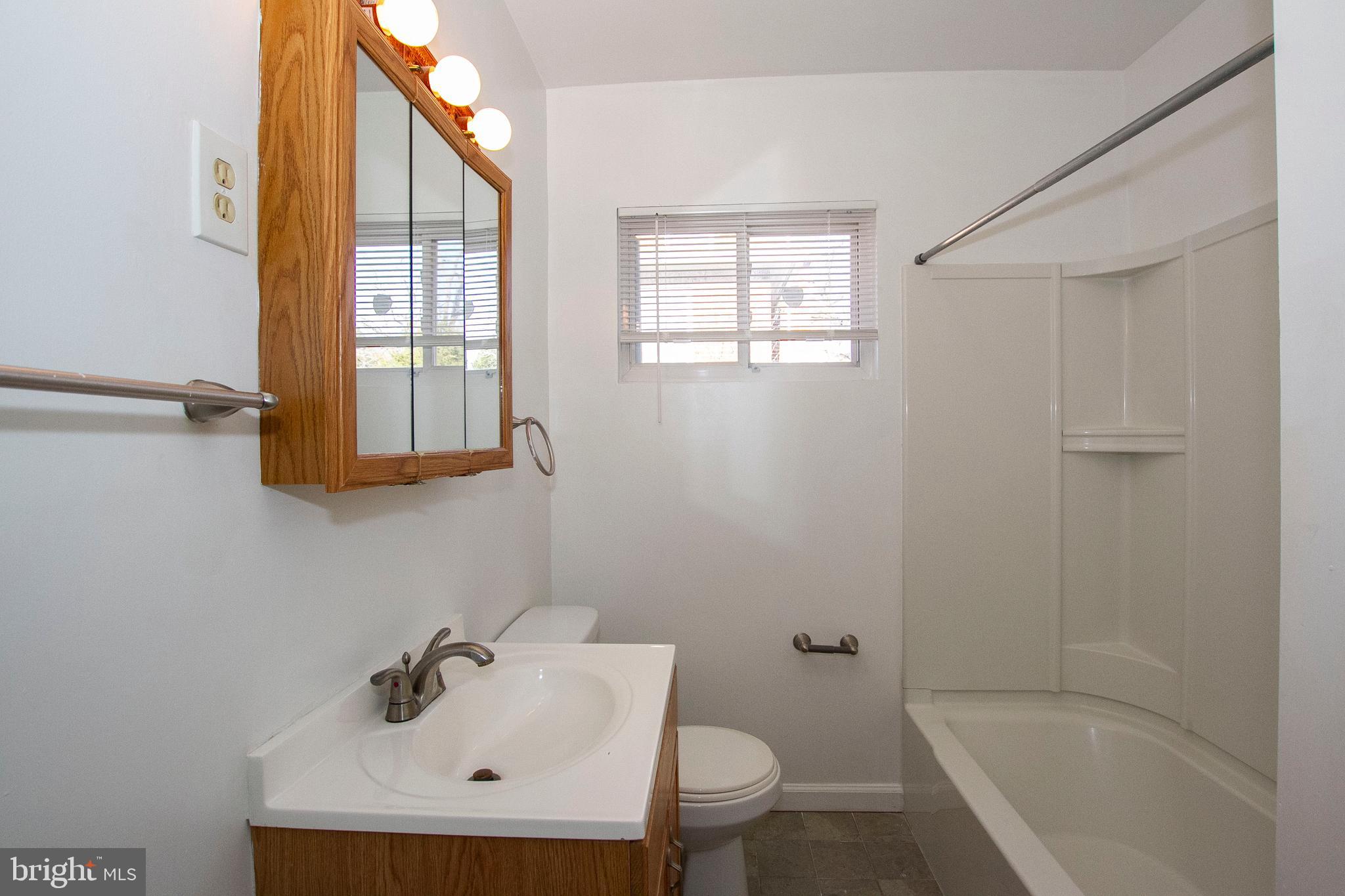 7306 Liberty Road Baltimore, MD 21207 - Photo 9 of 41