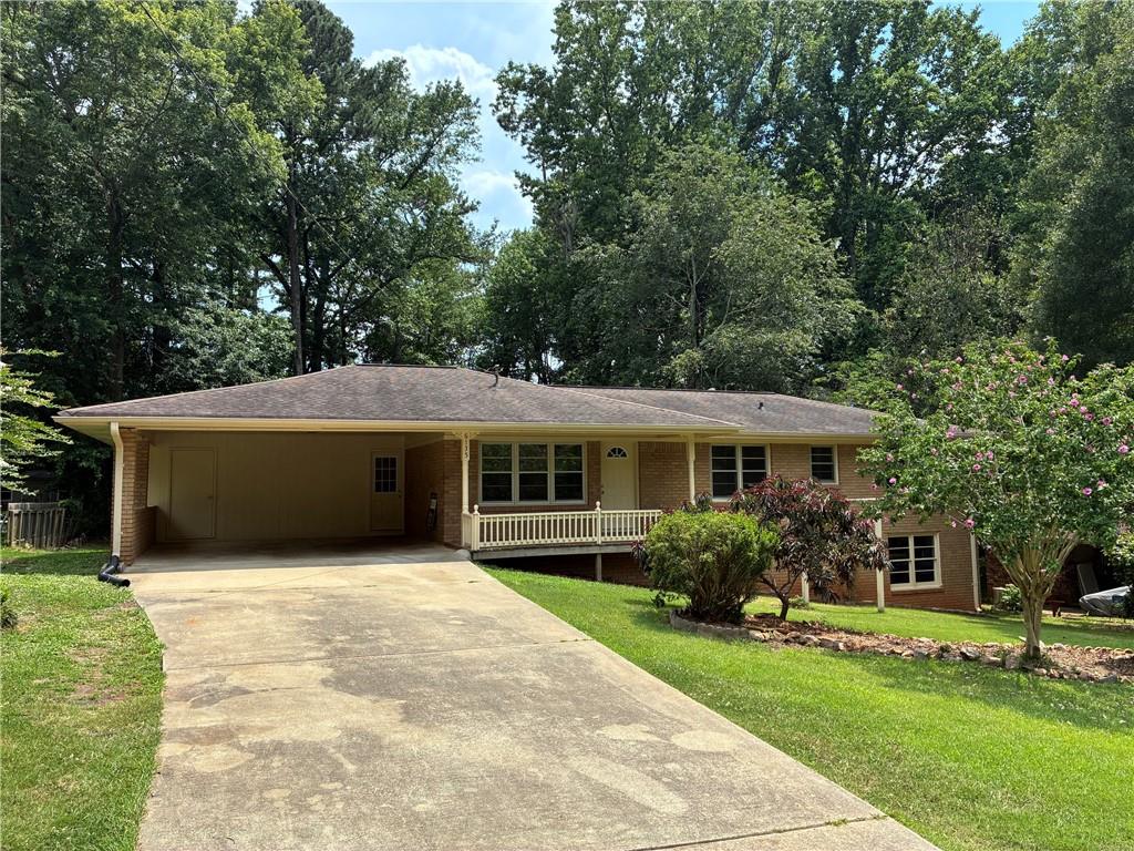 6135 Queens Road Douglasville, GA 30135 - Photo 1 of 18