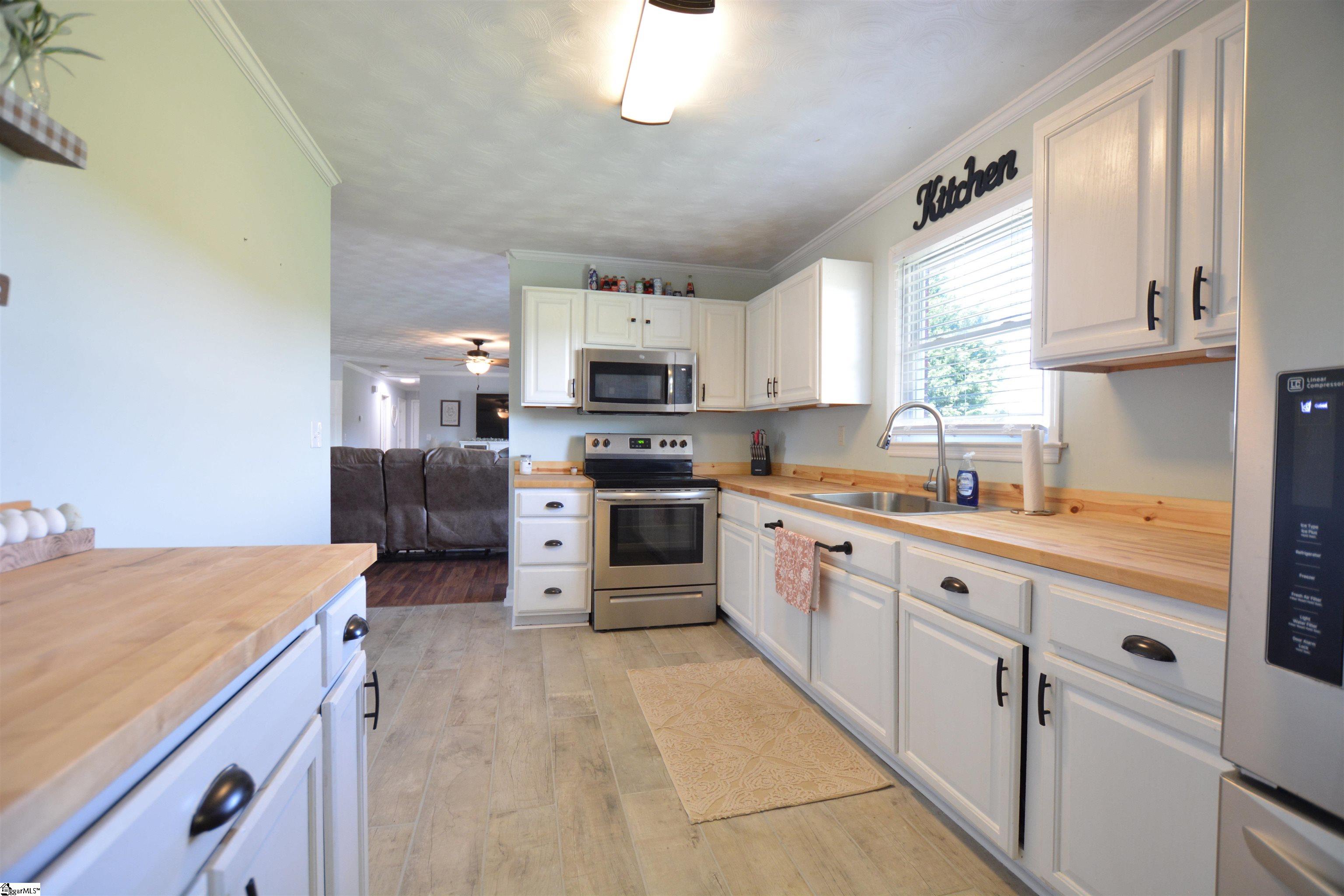 127 State Rd S-42-7128 Lyman, SC 29365 - Photo 17 of 33 Gallery Image 17