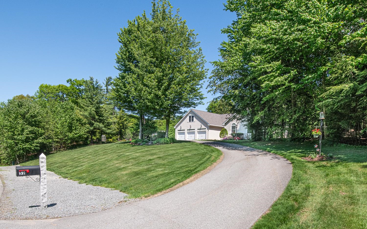 32 McIntosh Road Danville, NH 03819 - Photo 2 of 57 Gallery Image 2
