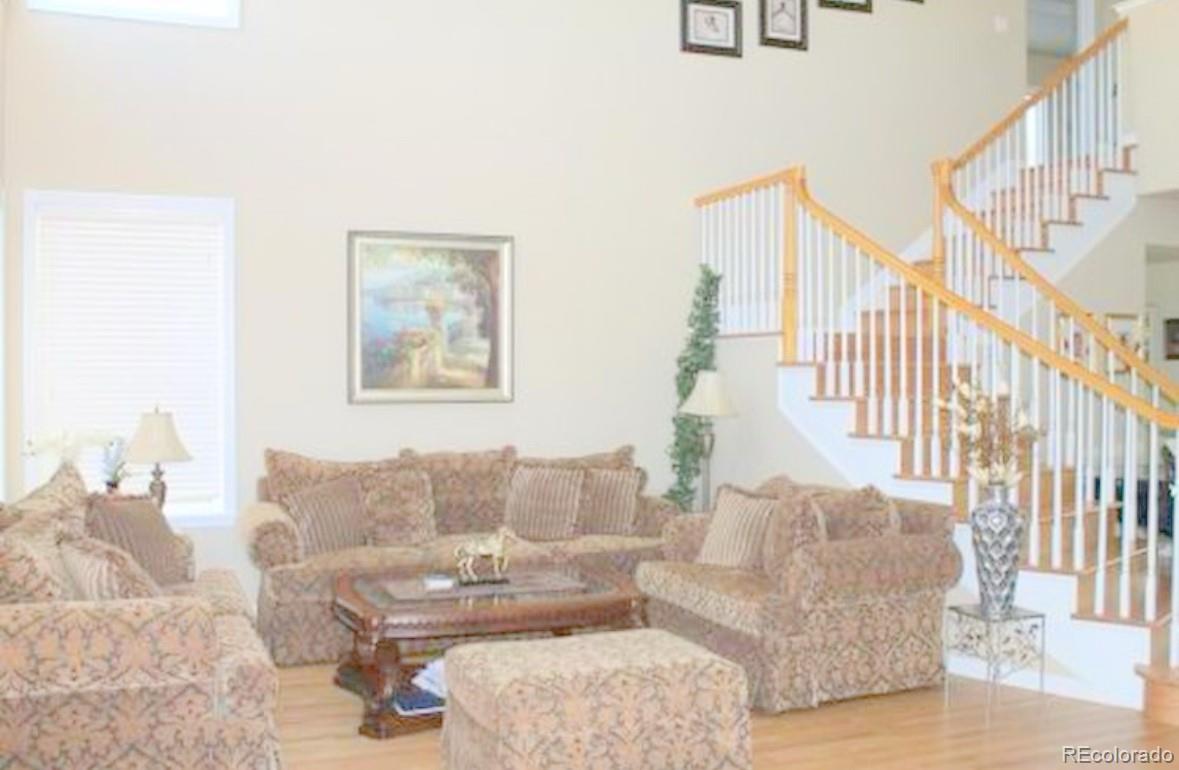 2661 Pemberly Avenue Highlands Ranch, CO 80126 - Photo 4 of 40 Gallery Image 4
