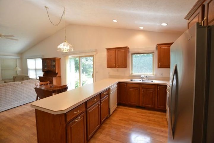1304 Terra Road Traverse City, MI 49686 - Photo 6 of 48 1865002-5.JPG