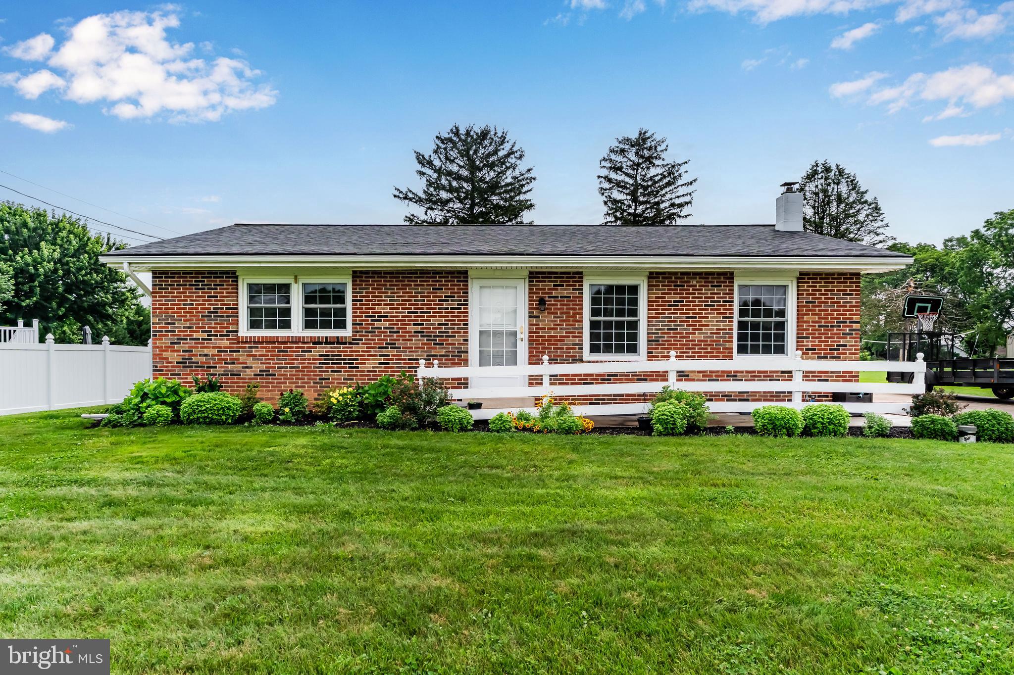 34 Bare Road Mechanicsburg, PA 17050 - Photo 1 of 23 Gallery Image 1