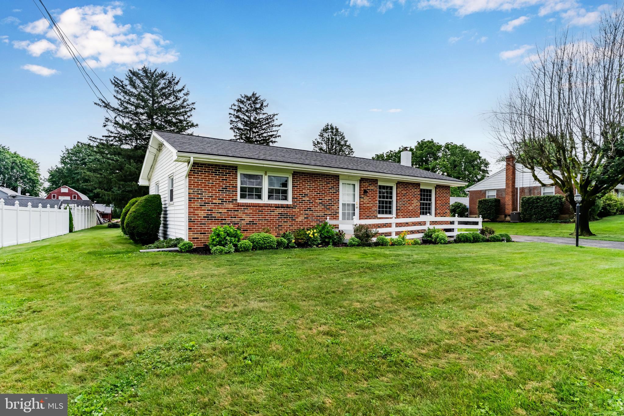 34 Bare Road Mechanicsburg, PA 17050 - Photo 2 of 23 Gallery Image 2