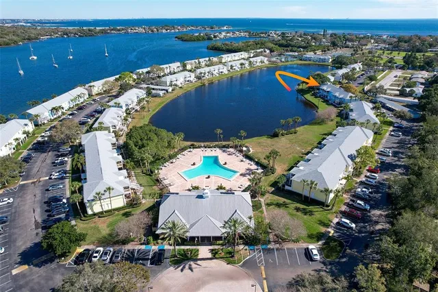 $295,000 | 151 Sea Horse Drive Southeast, Unit H, St. Petersburg, FL 33705