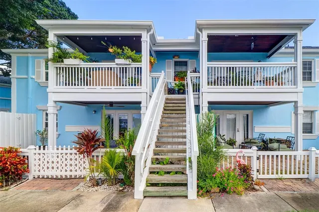 $295,000 | 151 Sea Horse Drive Southeast, Unit H, St. Petersburg, FL 33705