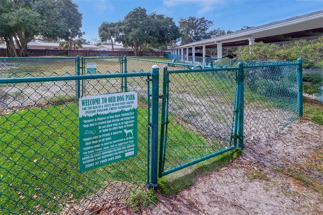 $295,000 | 151 Sea Horse Drive Southeast, Unit H, St. Petersburg, FL 33705