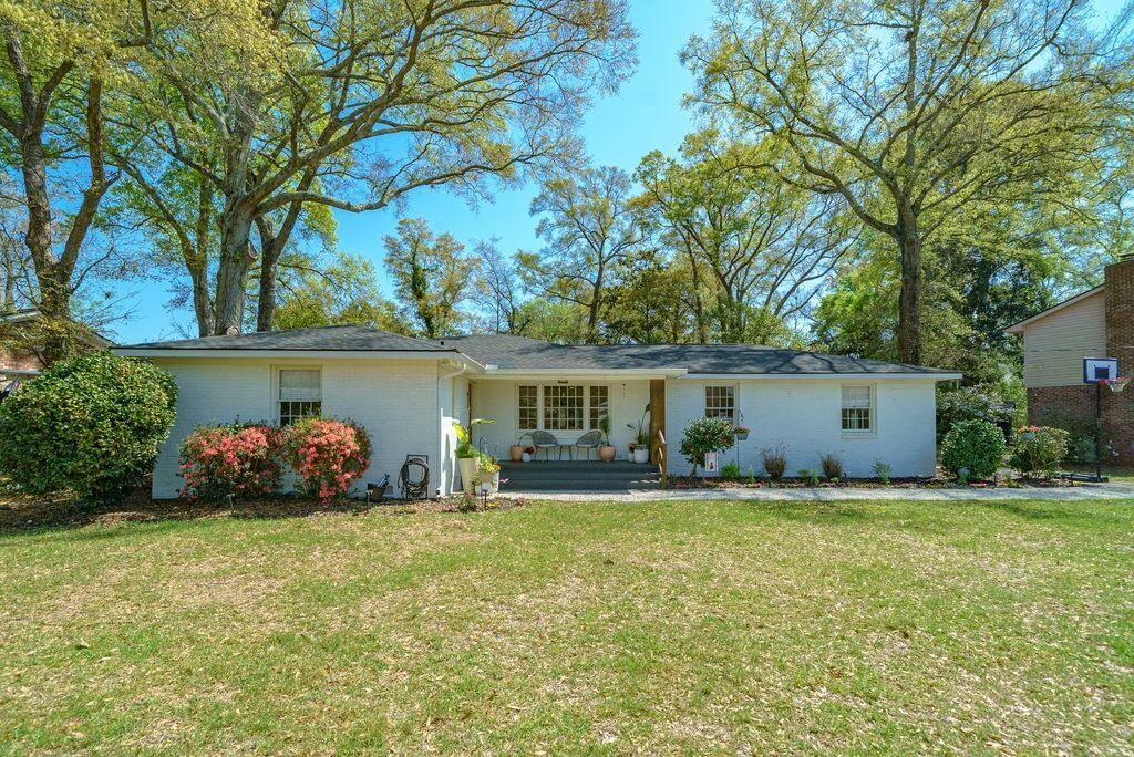 673 Edmonds Drive Charleston, SC 29412 - Photo 2 of 40 hxIwXnOg