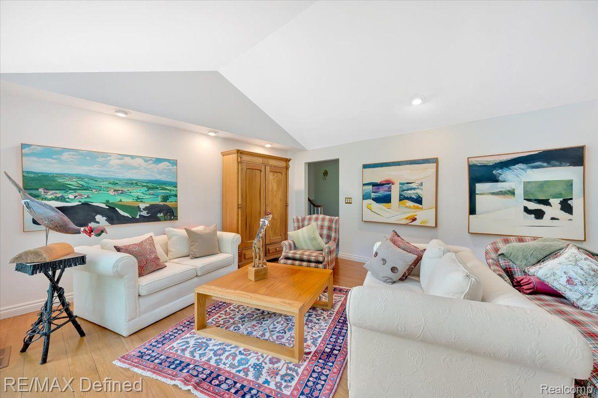 935 Robinhood Road Bloomfield Hills, MI 48304 - Photo 9 of 23 Gallery Image 9