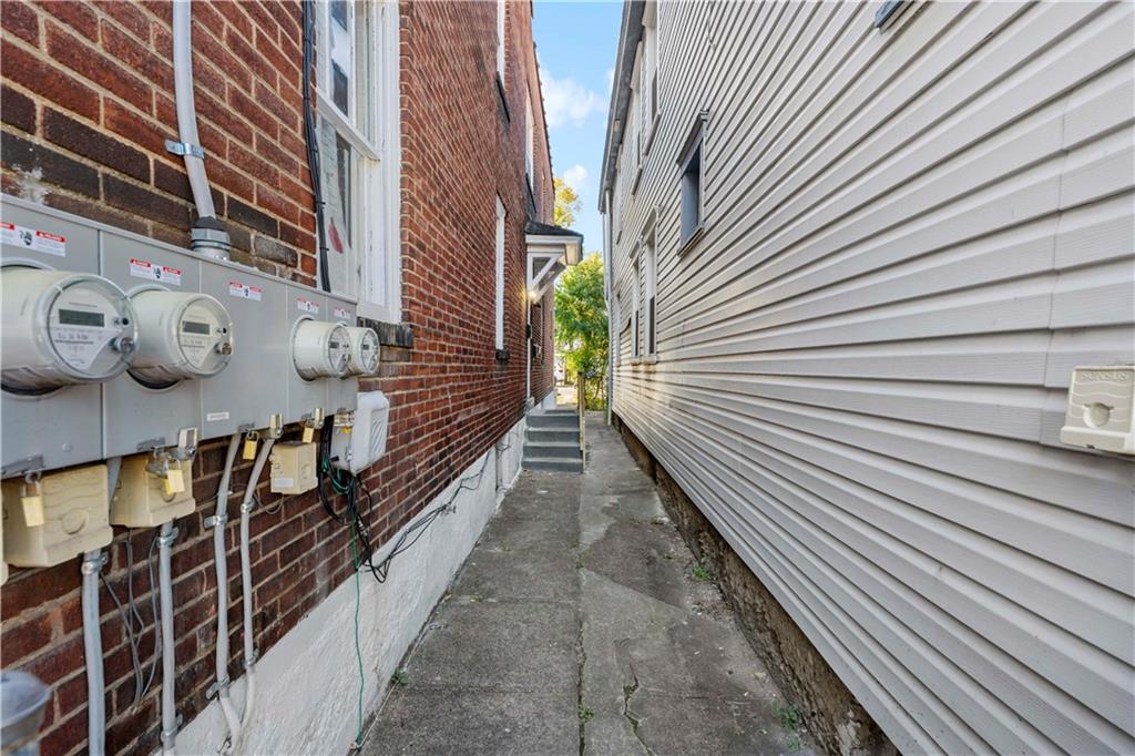 1210 Holmes Street McKees Rocks, PA 15136 - Photo 30 of 44 a view of balcony