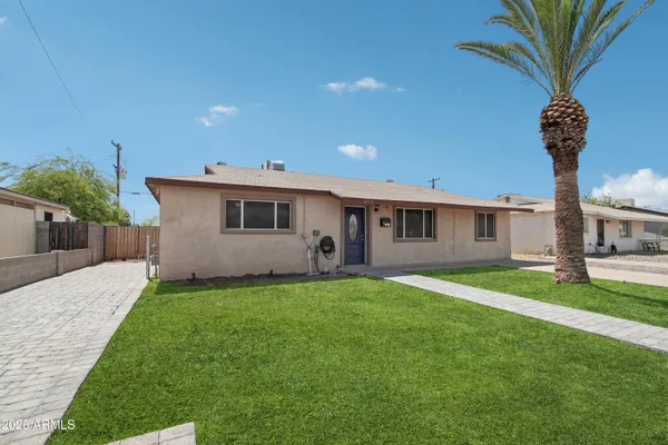 $389,900 | 2115 East Birchwood Avenue, Mesa, AZ 85204