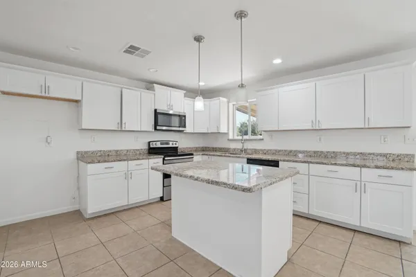 $389,900 | 2115 East Birchwood Avenue, Mesa, AZ 85204