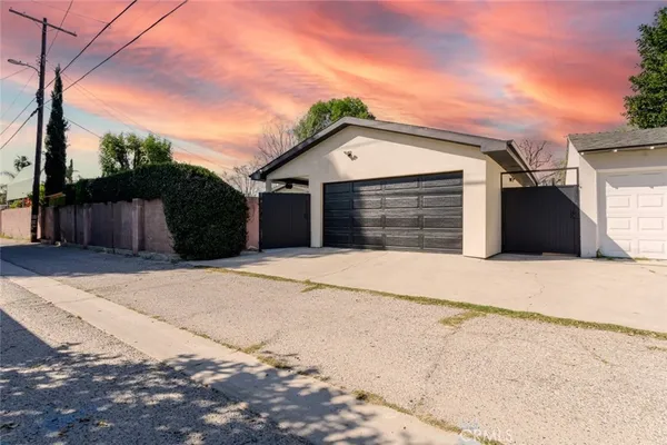 $12,000 | 7714 Lasaine Avenue, Northridge, CA 91325