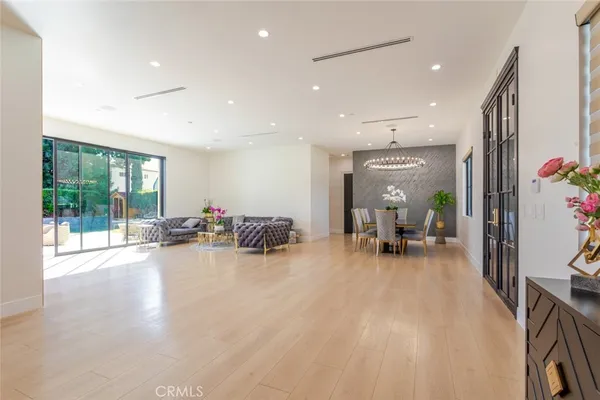 $12,000 | 7714 Lasaine Avenue, Northridge, CA 91325