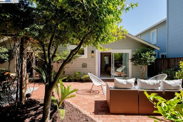 $1,195,000 | 21 Ulster Place, Alameda, CA 94502