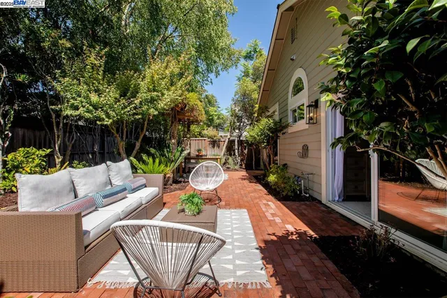 $1,195,000 | 21 Ulster Place, Alameda, CA 94502
