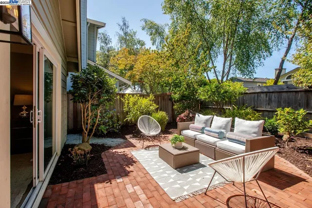 $1,195,000 | 21 Ulster Place, Alameda, CA 94502